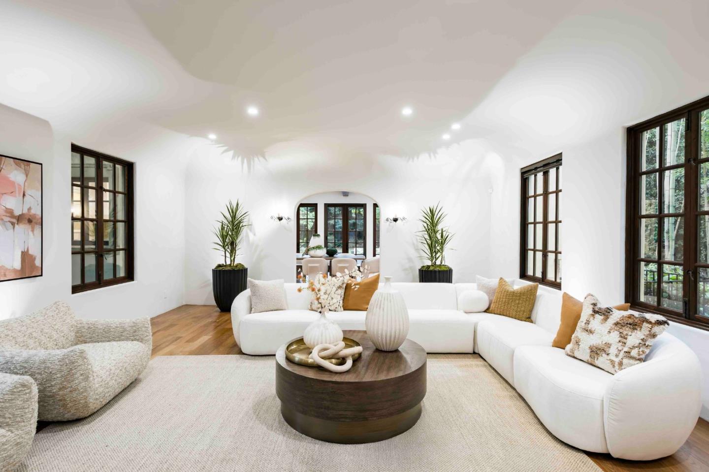 Detail Gallery Image 8 of 37 For 1932 Emerson St, Palo Alto,  CA 94301 - 6 Beds | 6 Baths