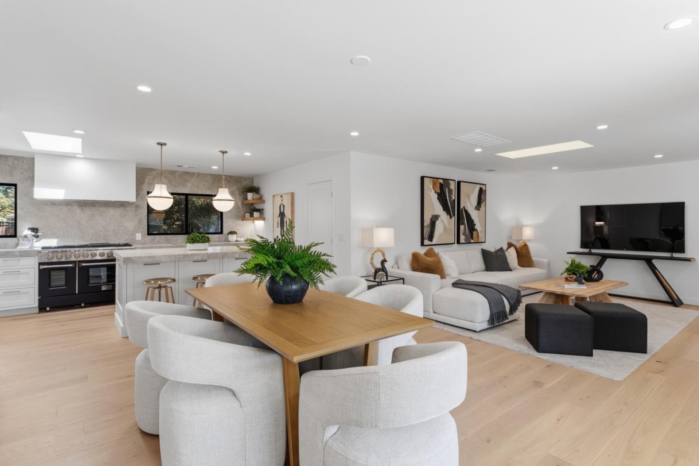 Detail Gallery Image 14 of 28 For 430 San Domingo Way, Los Altos,  CA 94022 - 4 Beds | 3 Baths