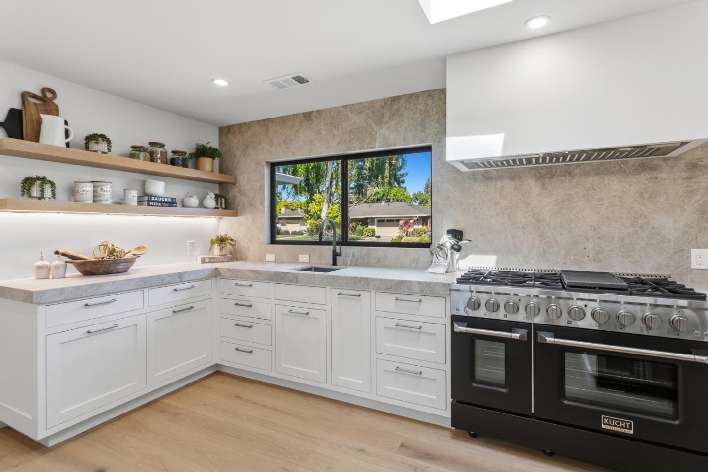 Detail Gallery Image 5 of 28 For 430 San Domingo Way, Los Altos,  CA 94022 - 4 Beds | 3 Baths