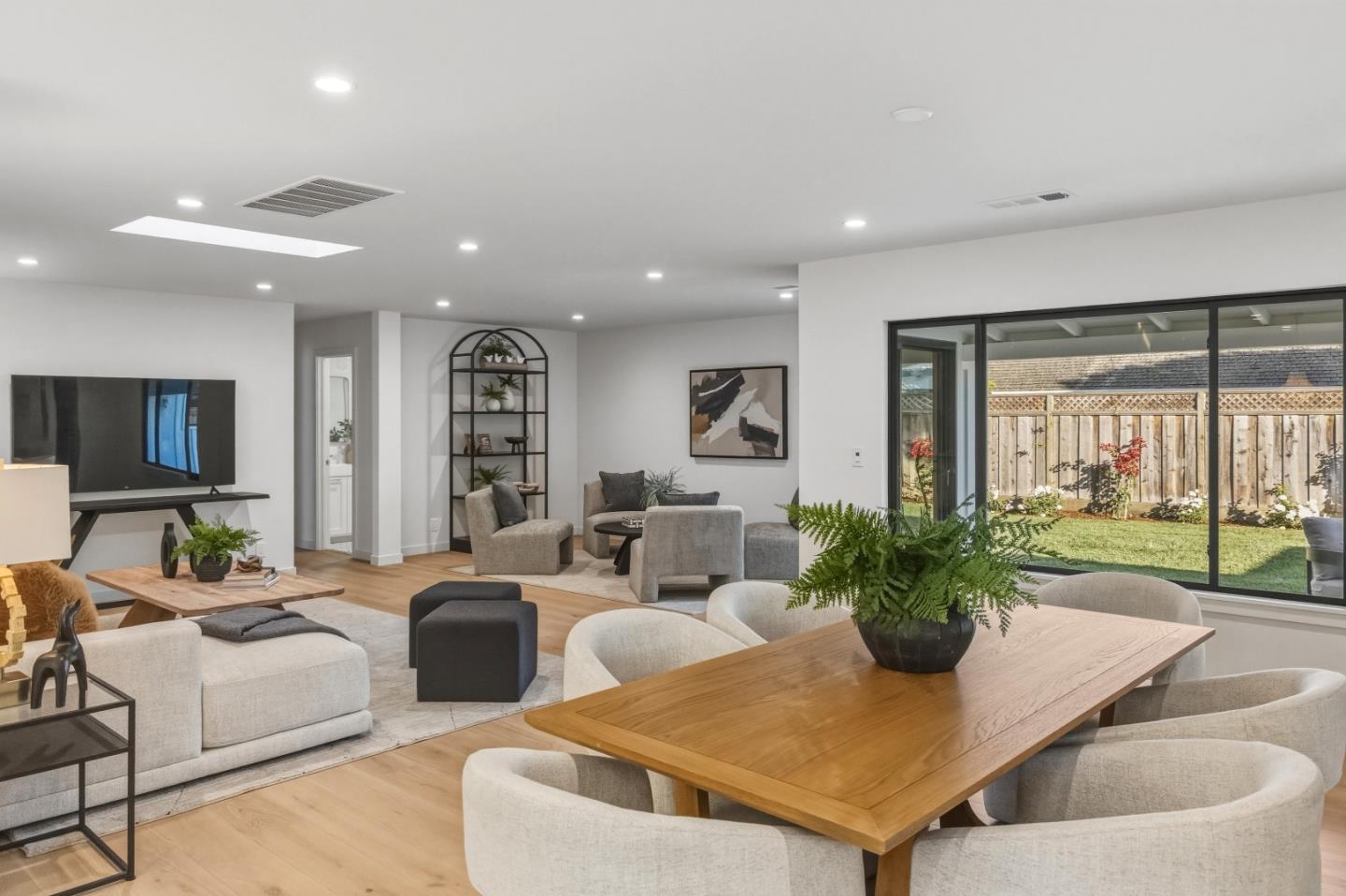 Detail Gallery Image 8 of 28 For 430 San Domingo Way, Los Altos,  CA 94022 - 4 Beds | 3 Baths