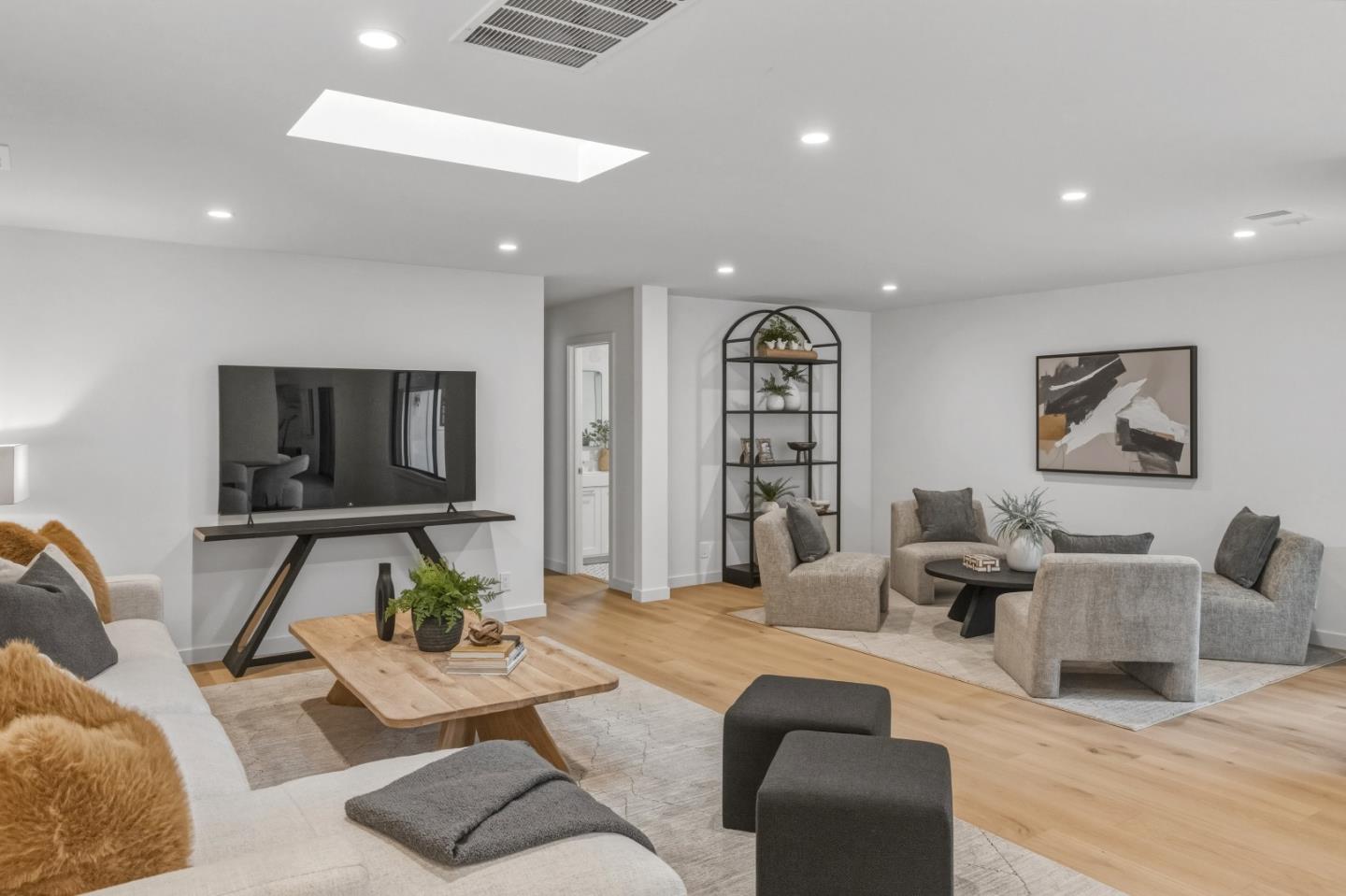 Detail Gallery Image 9 of 28 For 430 San Domingo Way, Los Altos,  CA 94022 - 4 Beds | 3 Baths