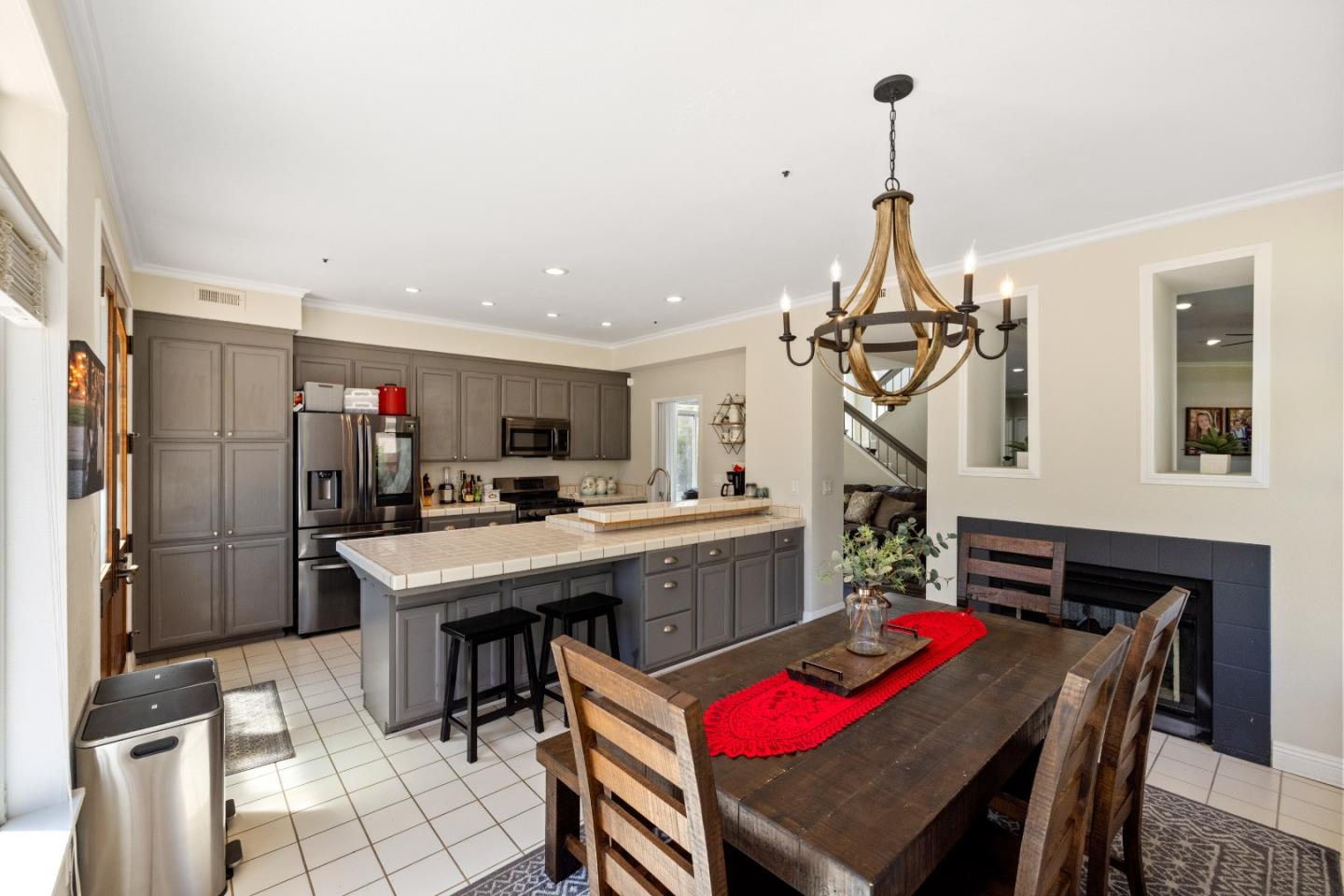 Detail Gallery Image 12 of 47 For 17554 Sugarmill Rd, Salinas,  CA 93908 - 5 Beds | 2/1 Baths