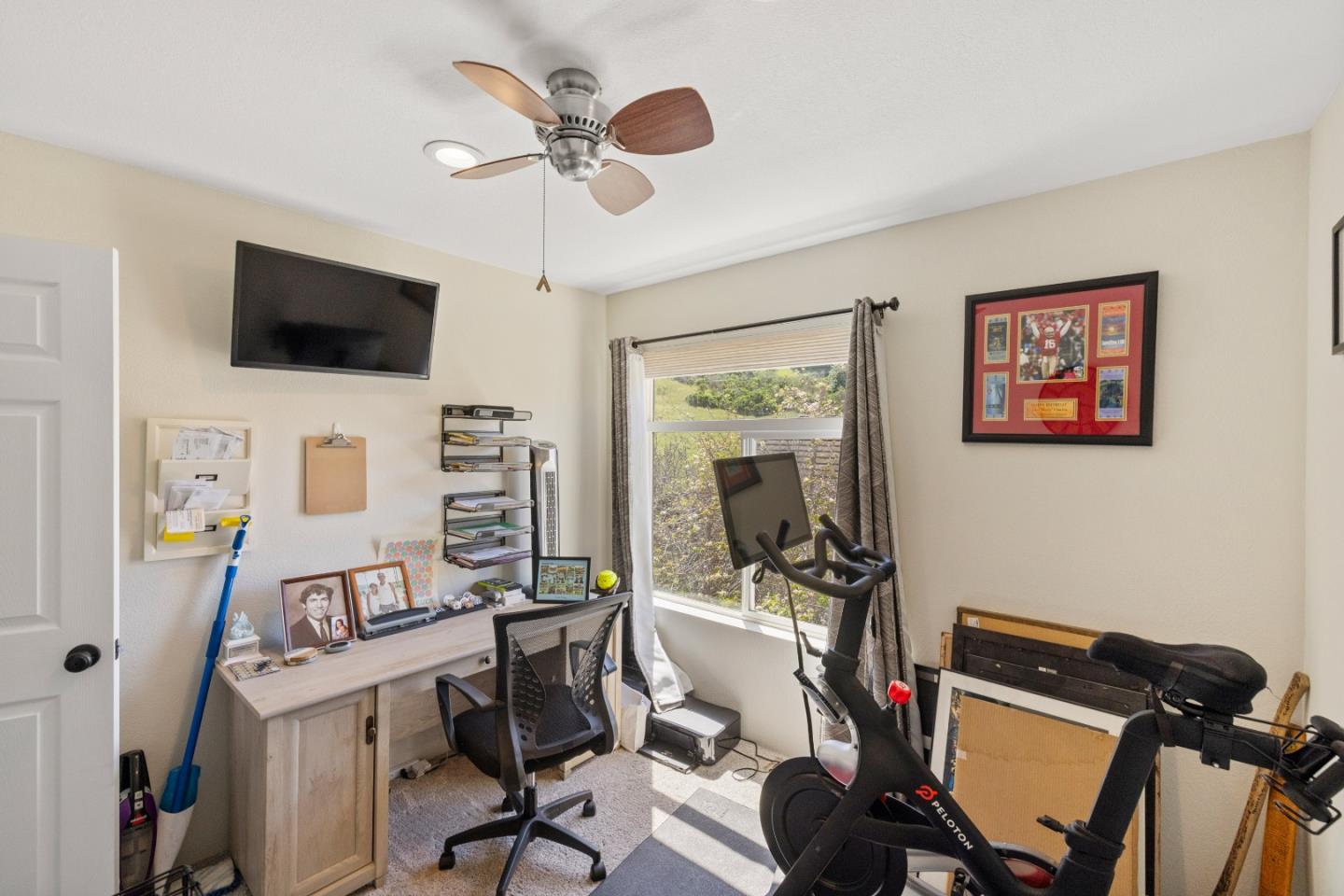 Detail Gallery Image 32 of 47 For 17554 Sugarmill Rd, Salinas,  CA 93908 - 5 Beds | 2/1 Baths