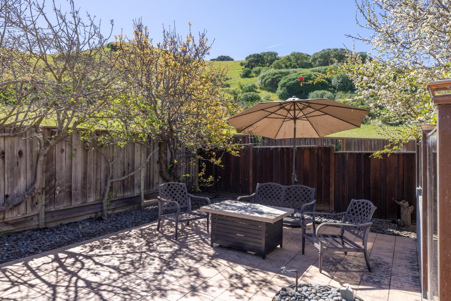 Detail Gallery Image 40 of 47 For 17554 Sugarmill Rd, Salinas,  CA 93908 - 5 Beds | 2/1 Baths