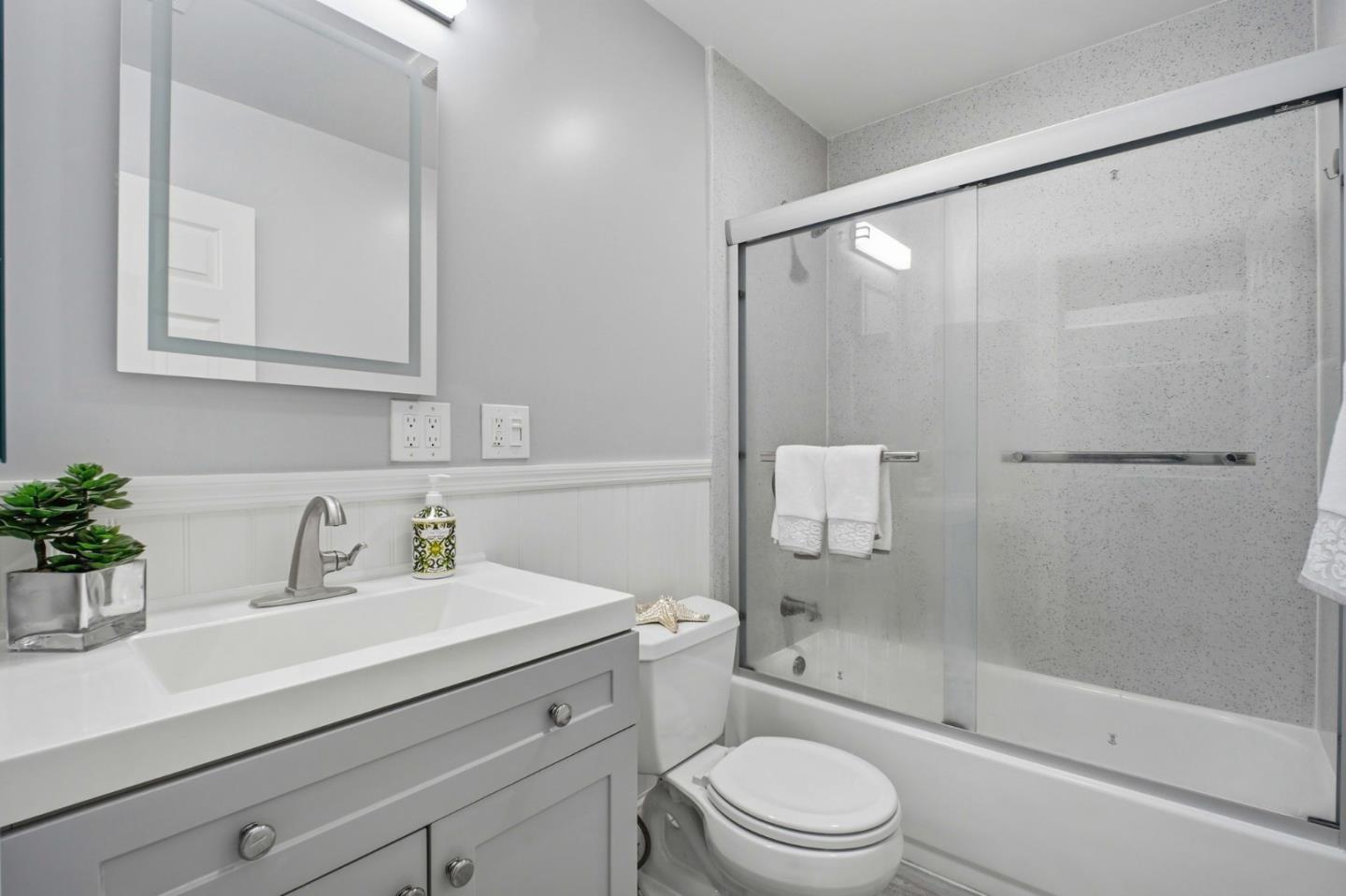 Detail Gallery Image 12 of 21 For 39902 Fremont Blvd, Fremont,  CA 94538 - 1 Beds | 1 Baths