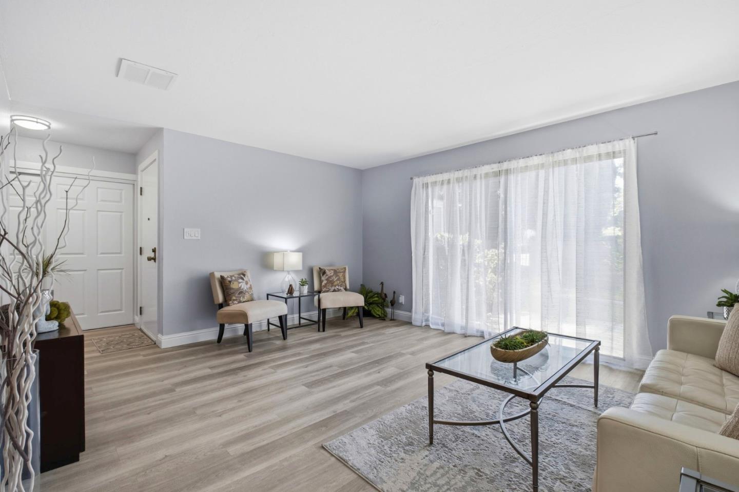 Detail Gallery Image 3 of 21 For 39902 Fremont Blvd, Fremont,  CA 94538 - 1 Beds | 1 Baths