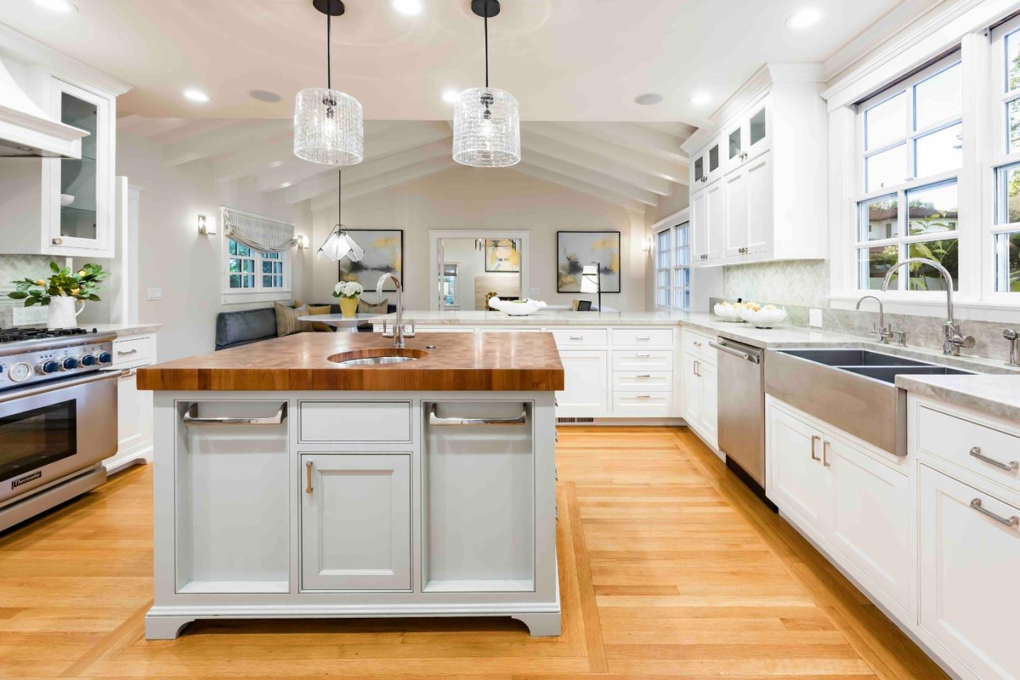 Detail Gallery Image 10 of 42 For 428 Maple St, Palo Alto,  CA 94301 - 5 Beds | 5/1 Baths