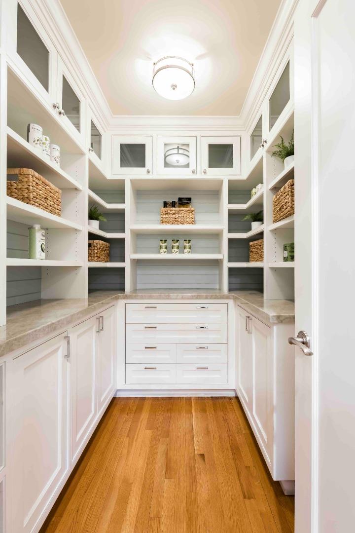 Detail Gallery Image 12 of 42 For 428 Maple St, Palo Alto,  CA 94301 - 5 Beds | 5/1 Baths