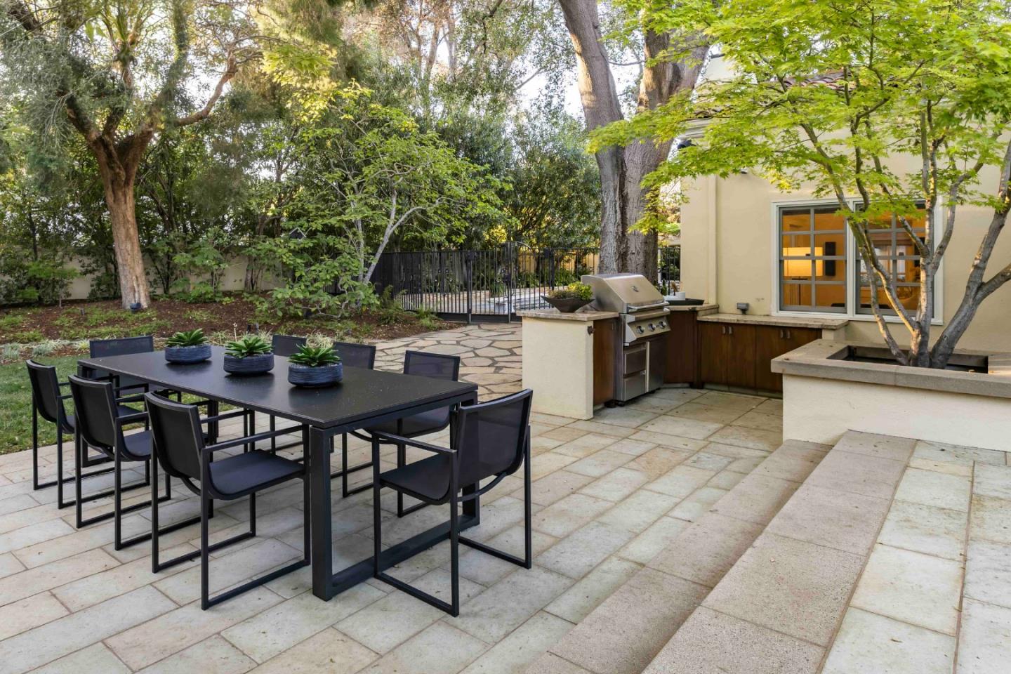 Detail Gallery Image 35 of 42 For 428 Maple St, Palo Alto,  CA 94301 - 5 Beds | 5/1 Baths