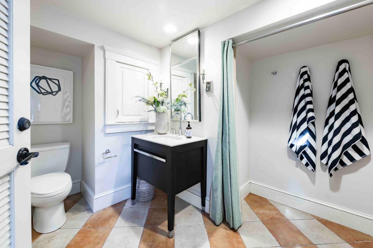 Detail Gallery Image 39 of 42 For 428 Maple St, Palo Alto,  CA 94301 - 5 Beds | 5/1 Baths