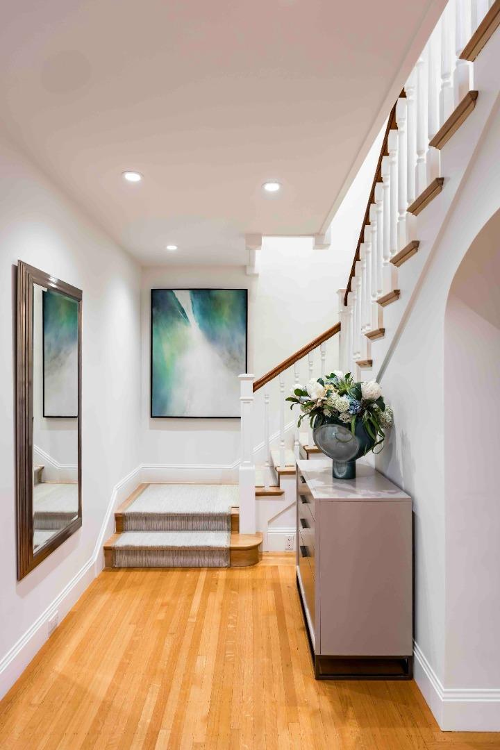 Detail Gallery Image 4 of 42 For 428 Maple St, Palo Alto,  CA 94301 - 5 Beds | 5/1 Baths