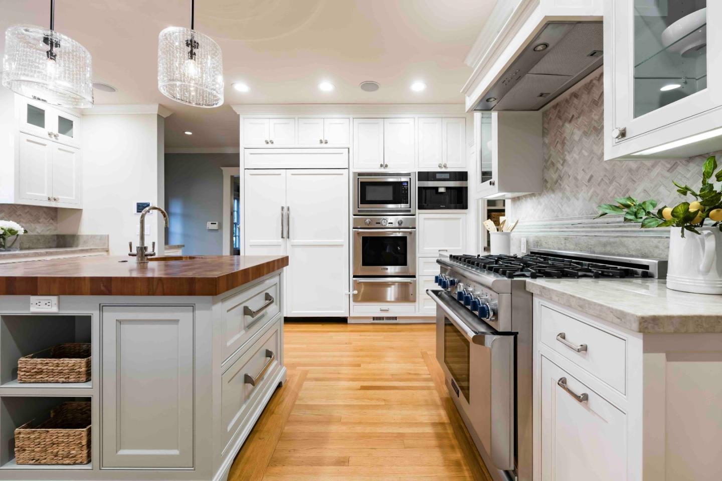 Detail Gallery Image 9 of 42 For 428 Maple St, Palo Alto,  CA 94301 - 5 Beds | 5/1 Baths