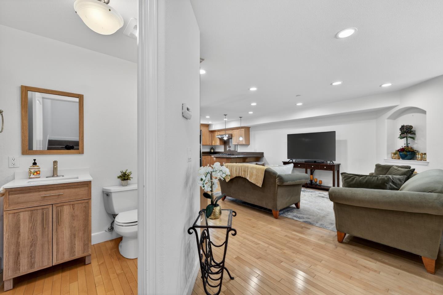 951 S WOLFE RD, SUNNYVALE, CA 94086  Photo 13