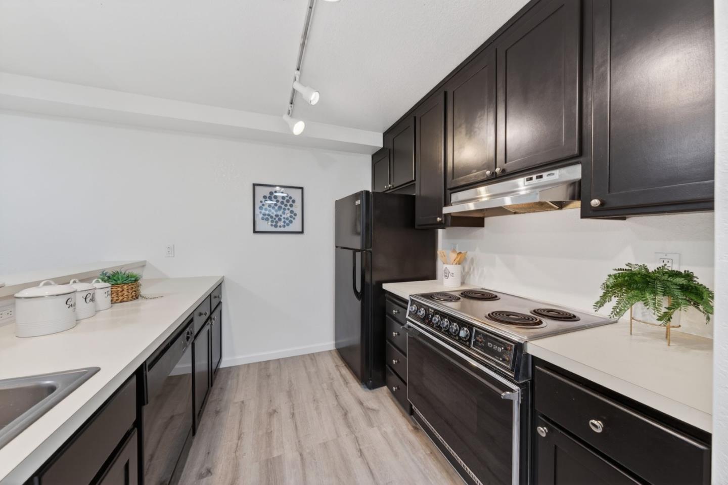 1269 POPLAR 201, SUNNYVALE, CA 94086  Photo 11