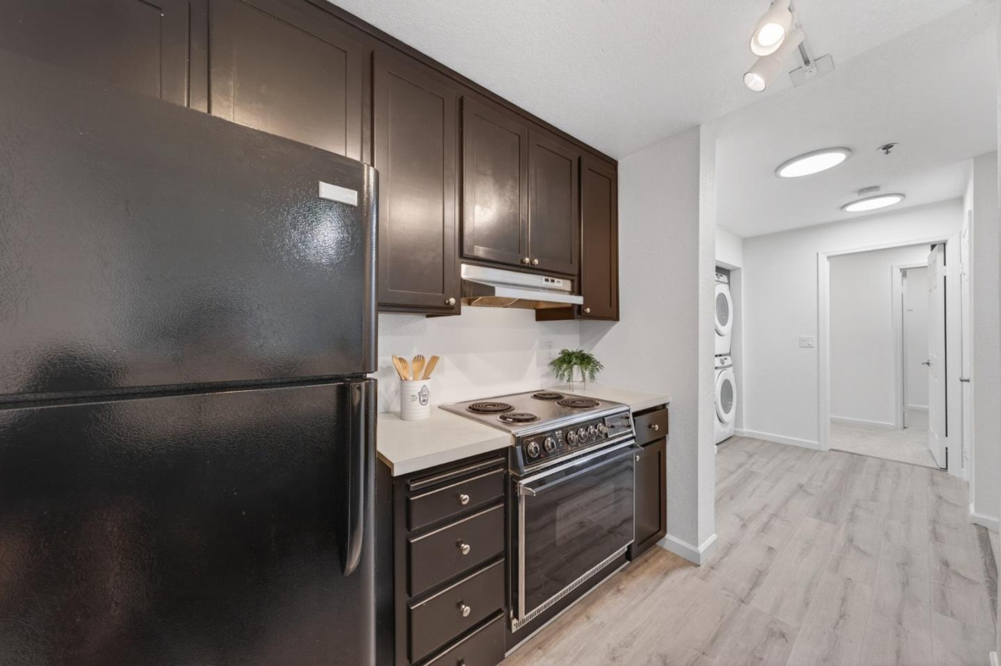 1269 POPLAR 201, SUNNYVALE, CA 94086  Photo 12