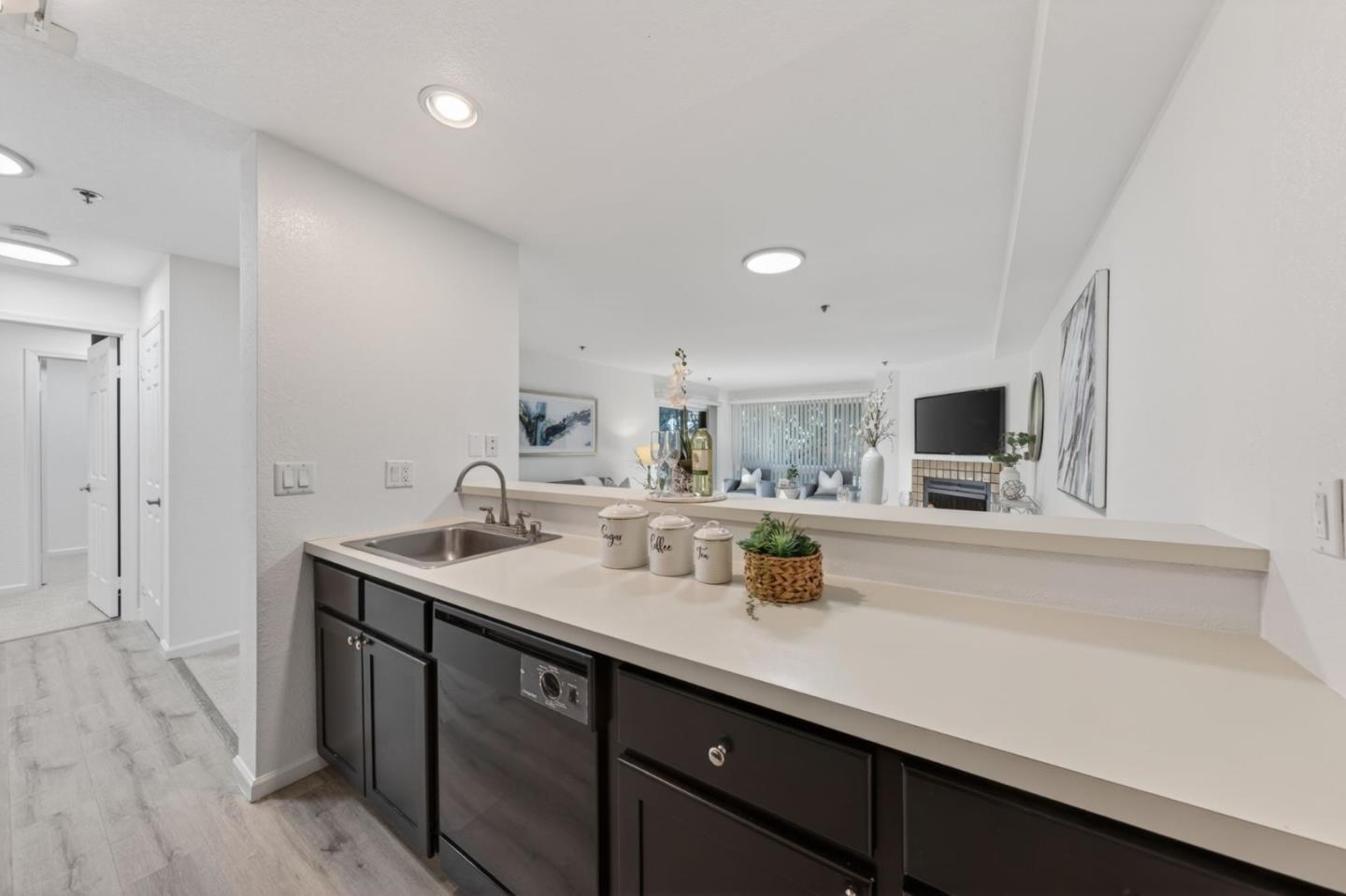 1269 POPLAR 201, SUNNYVALE, CA 94086  Photo 15