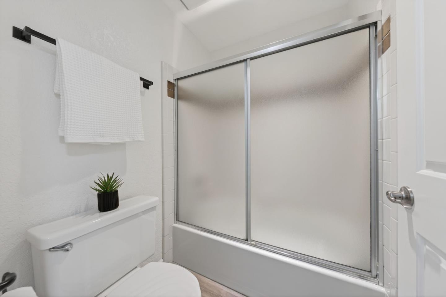 Photo #22: ML82042050 Listing: Photo #22