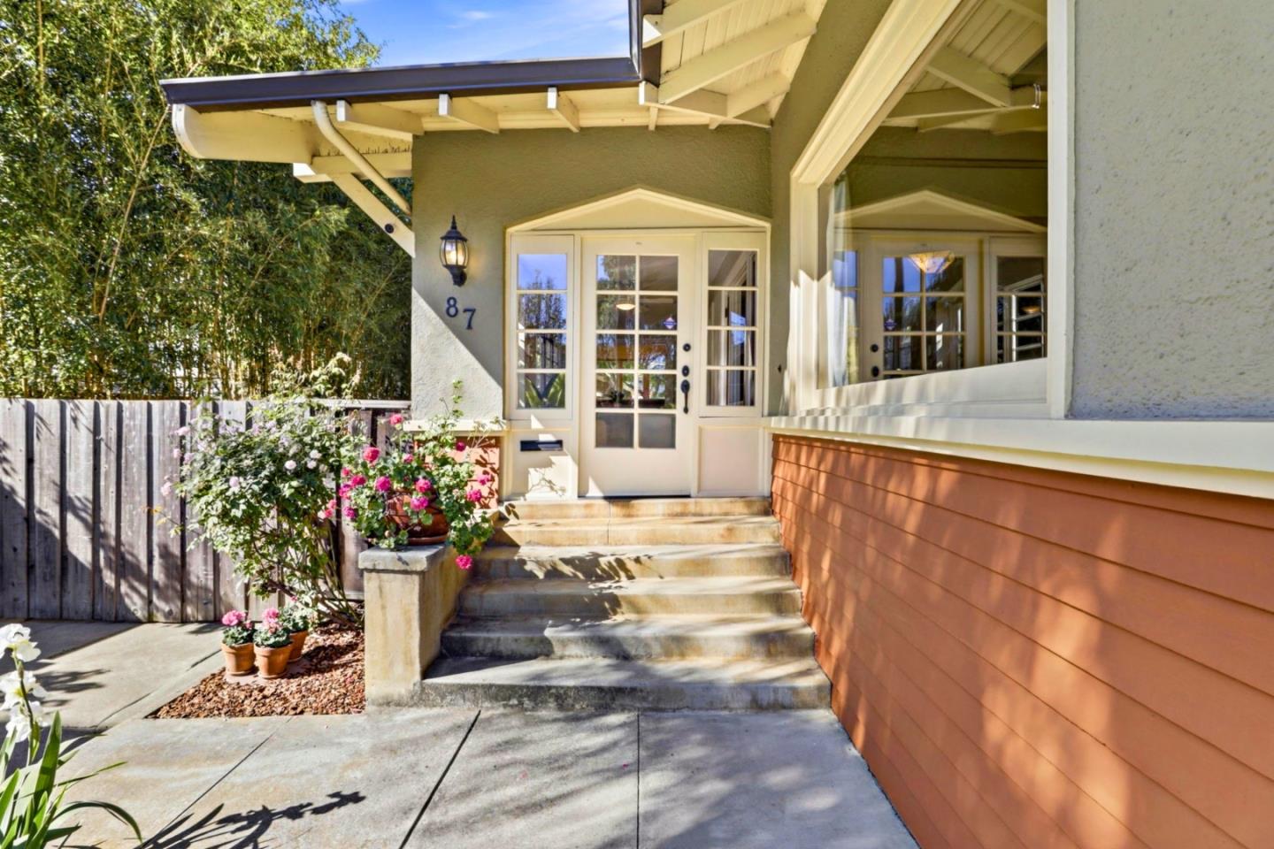 Detail Gallery Image 2 of 29 For 87 S 17th St, San Jose,  CA 95112 - 3 Beds | 1/1 Baths