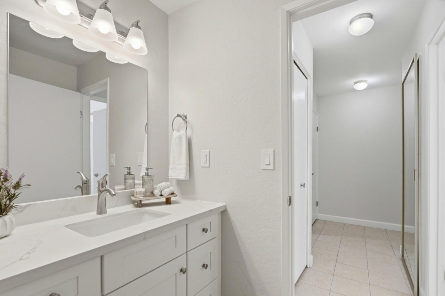 Detail Gallery Image 20 of 40 For 2252 Almaden Rd a,  San Jose,  CA 95125 - 1 Beds | 1 Baths