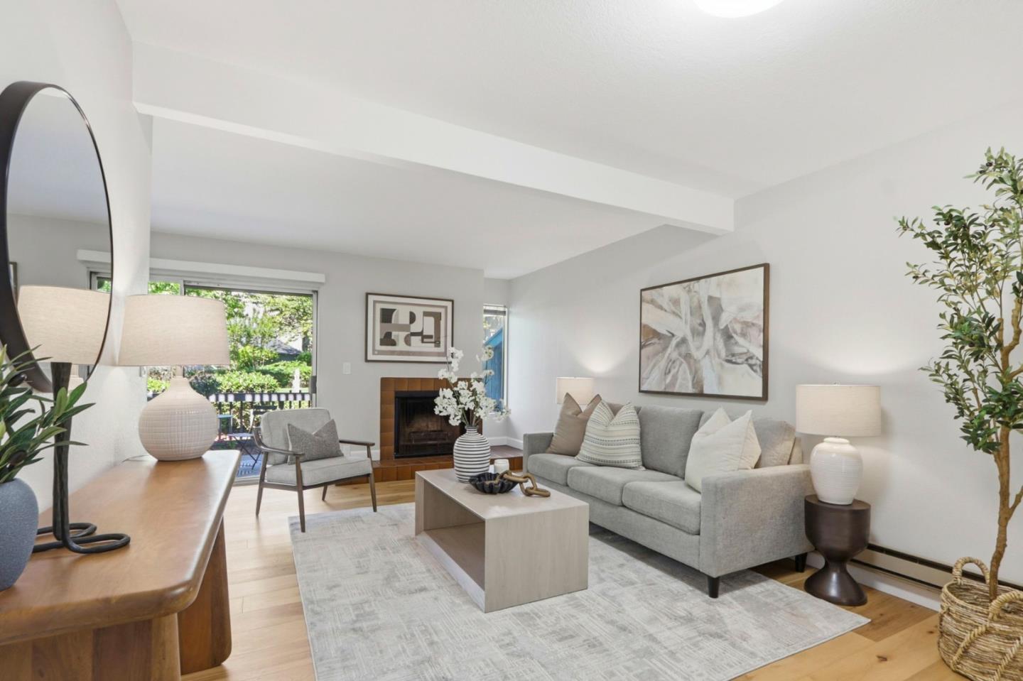 Detail Gallery Image 7 of 40 For 2252 Almaden Rd a,  San Jose,  CA 95125 - 1 Beds | 1 Baths