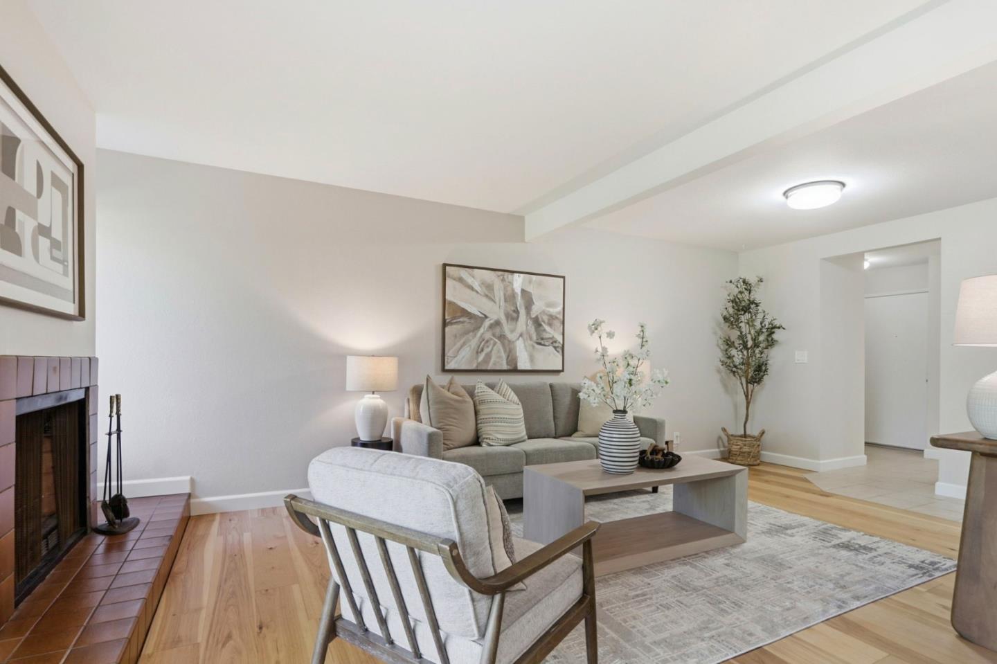 Detail Gallery Image 8 of 40 For 2252 Almaden Rd a,  San Jose,  CA 95125 - 1 Beds | 1 Baths