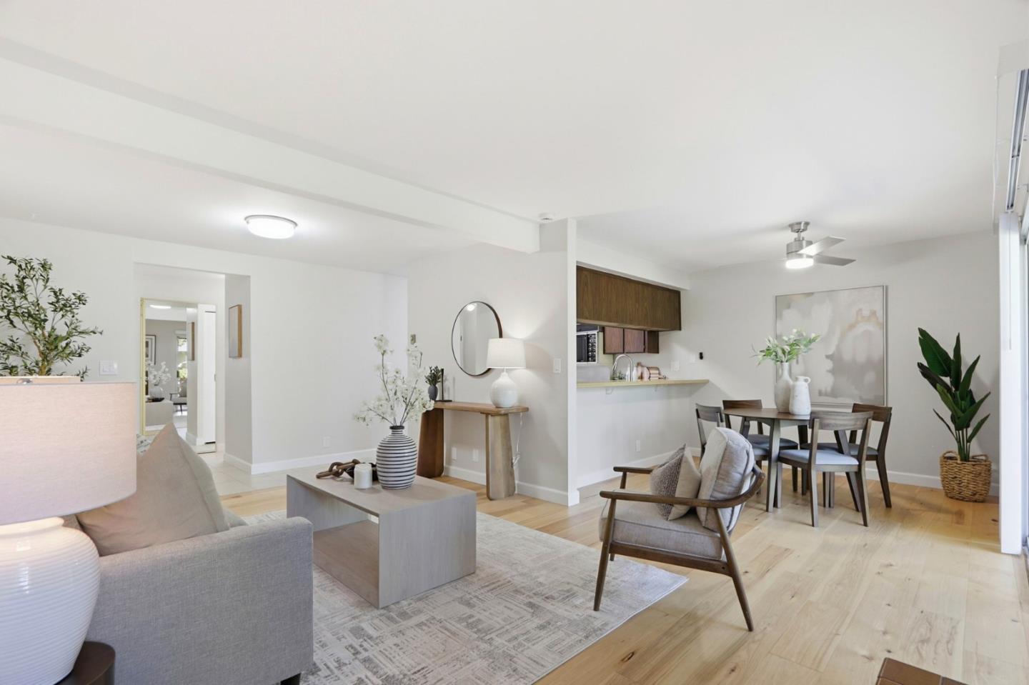 Detail Gallery Image 9 of 40 For 2252 Almaden Rd a,  San Jose,  CA 95125 - 1 Beds | 1 Baths