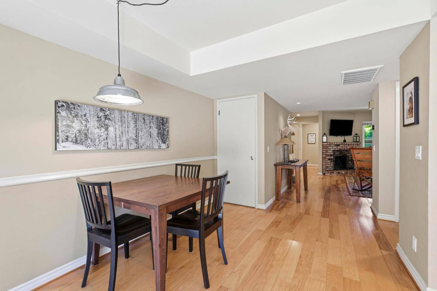 Detail Gallery Image 13 of 40 For 6092 Calle De Amor, San Jose,  CA 95124 - 2 Beds | 2/1 Baths