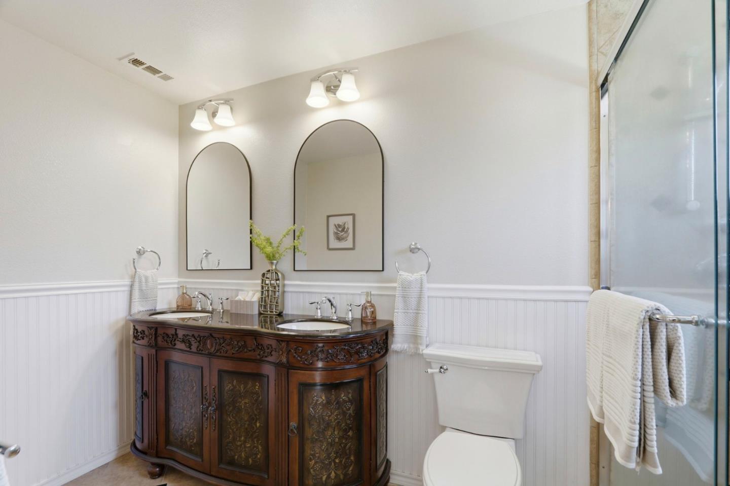 Detail Gallery Image 25 of 48 For 651 Larkmead Ct, San Jose,  CA 95117 - 3 Beds | 2 Baths