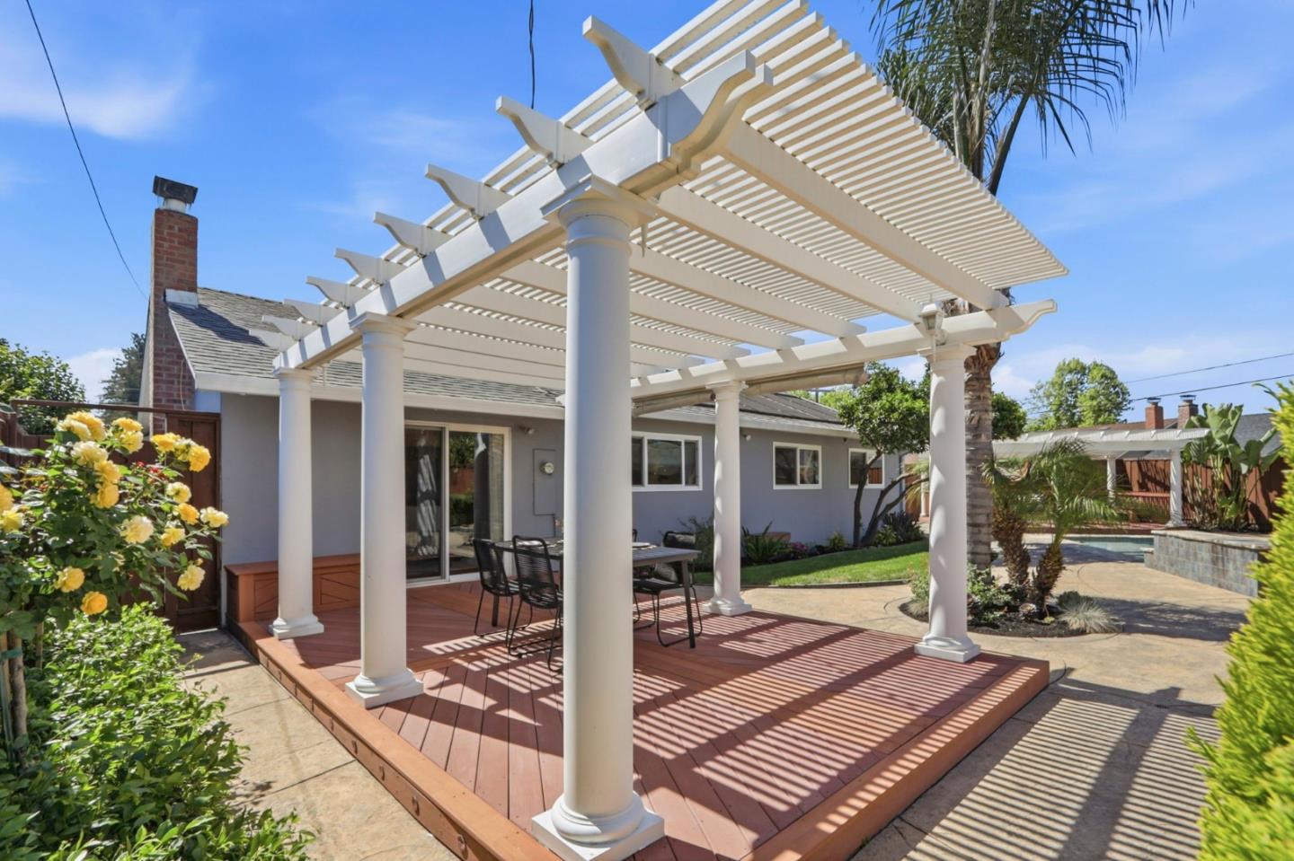 Detail Gallery Image 33 of 48 For 651 Larkmead Ct, San Jose,  CA 95117 - 3 Beds | 2 Baths