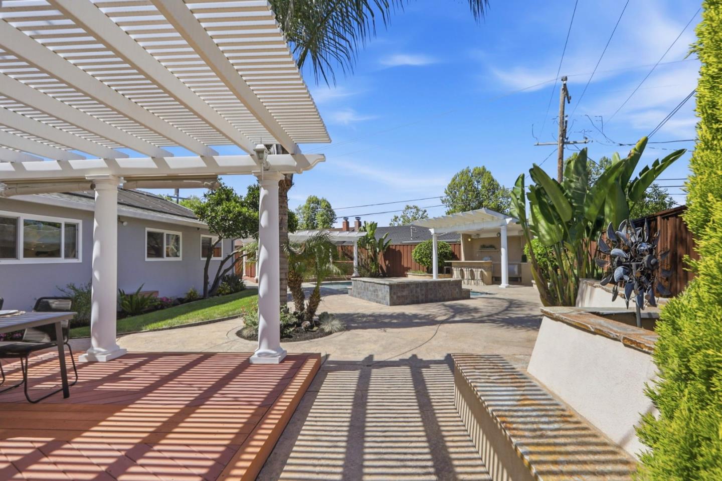 Detail Gallery Image 35 of 48 For 651 Larkmead Ct, San Jose,  CA 95117 - 3 Beds | 2 Baths