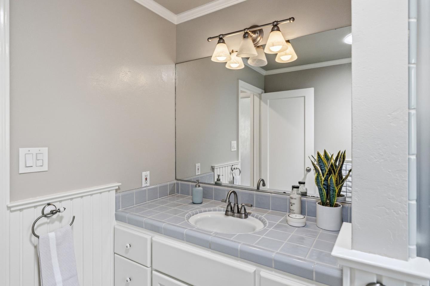 Detail Gallery Image 13 of 43 For 245 Laurel Dr, Felton,  CA 95018 - 3 Beds | 1 Baths