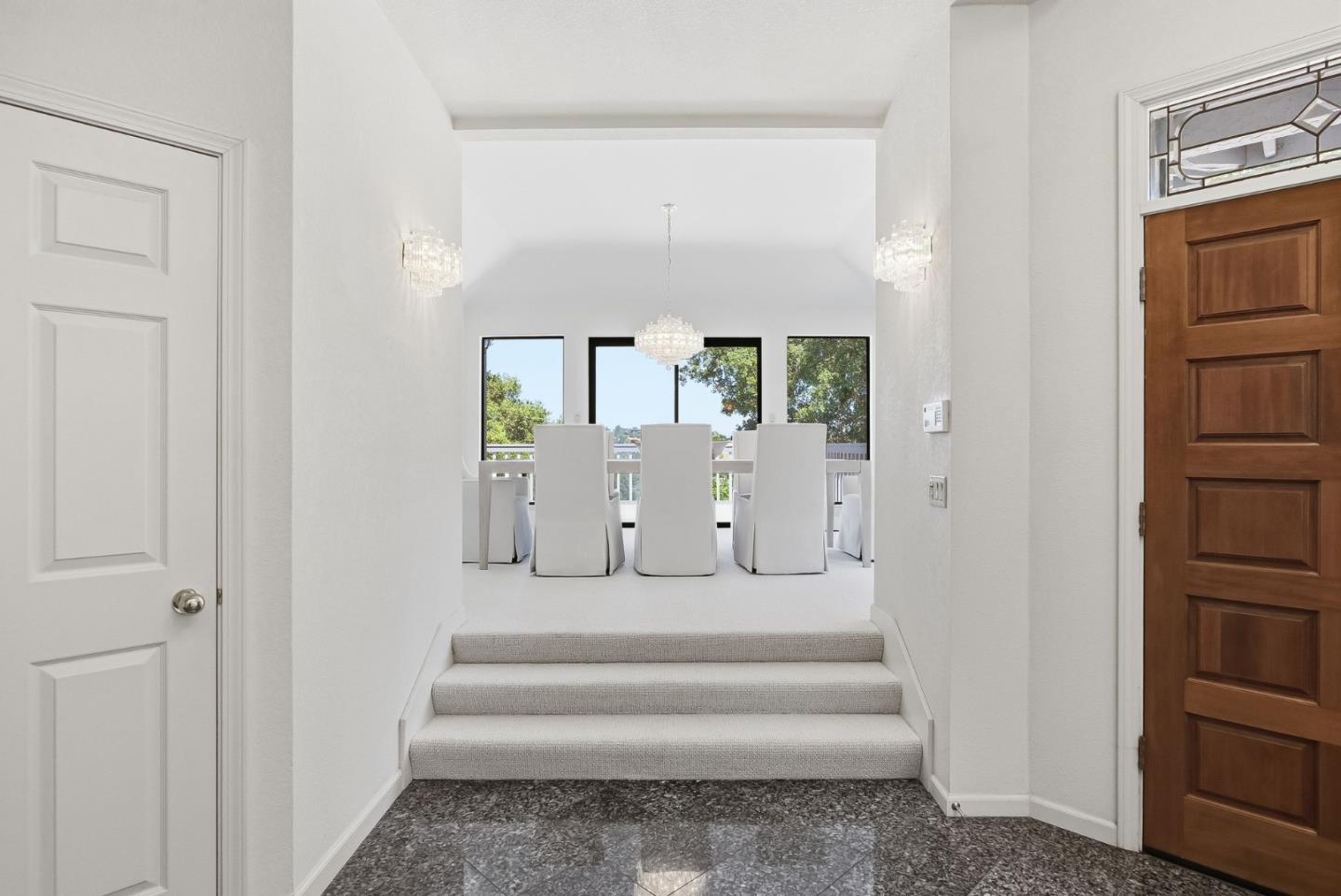 Detail Gallery Image 10 of 63 For 12390 Gigli Ct, Los Altos Hills,  CA 94022 - 5 Beds | 3/1 Baths