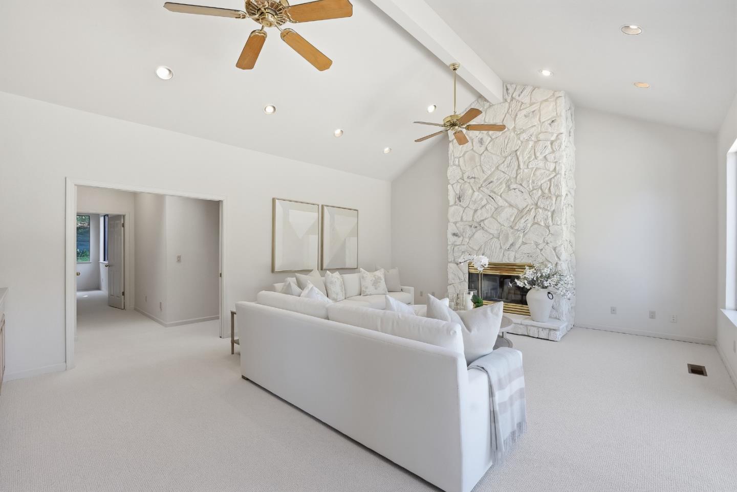 Detail Gallery Image 20 of 63 For 12390 Gigli Ct, Los Altos Hills,  CA 94022 - 5 Beds | 3/1 Baths