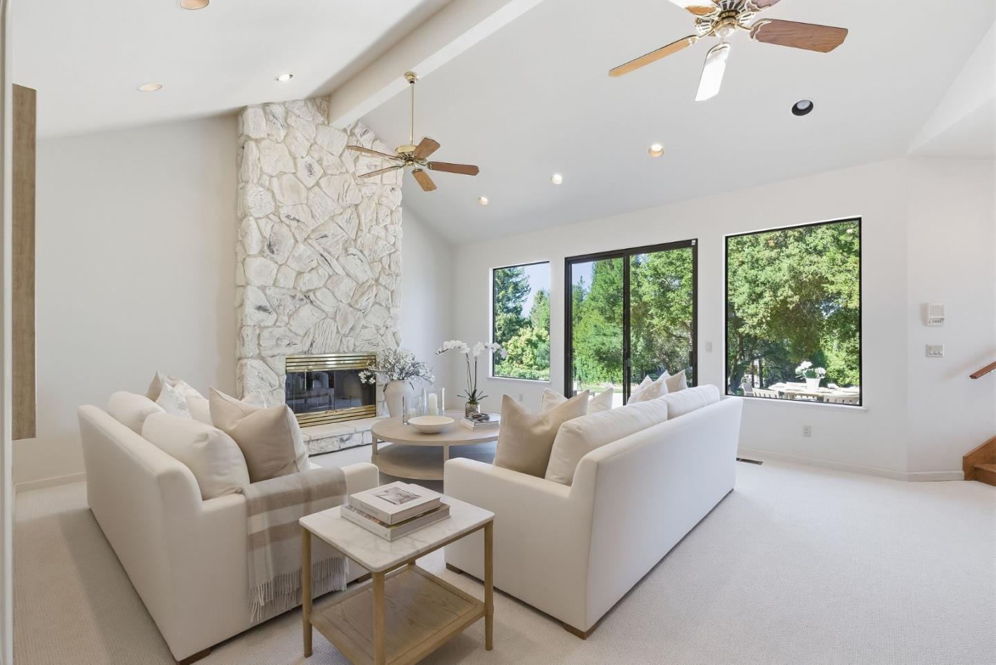 Detail Gallery Image 21 of 63 For 12390 Gigli Ct, Los Altos Hills,  CA 94022 - 5 Beds | 3/1 Baths