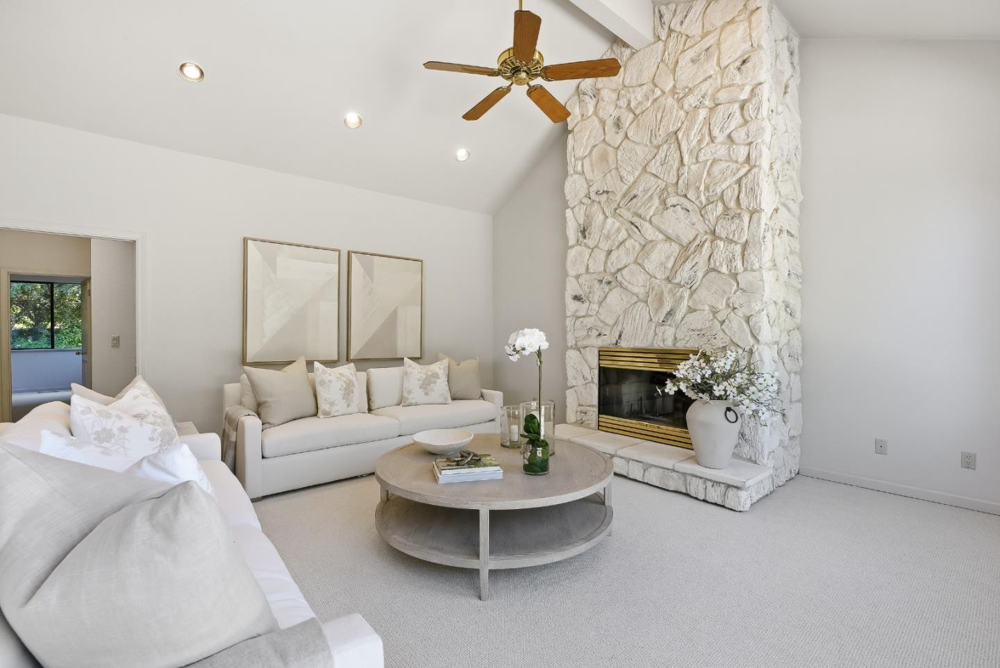 Detail Gallery Image 22 of 63 For 12390 Gigli Ct, Los Altos Hills,  CA 94022 - 5 Beds | 3/1 Baths