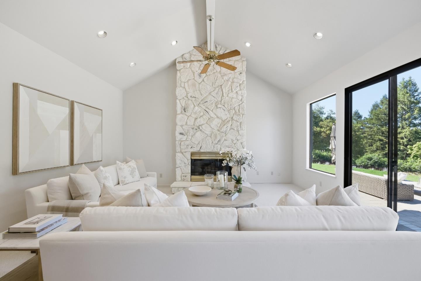 Detail Gallery Image 23 of 63 For 12390 Gigli Ct, Los Altos Hills,  CA 94022 - 5 Beds | 3/1 Baths