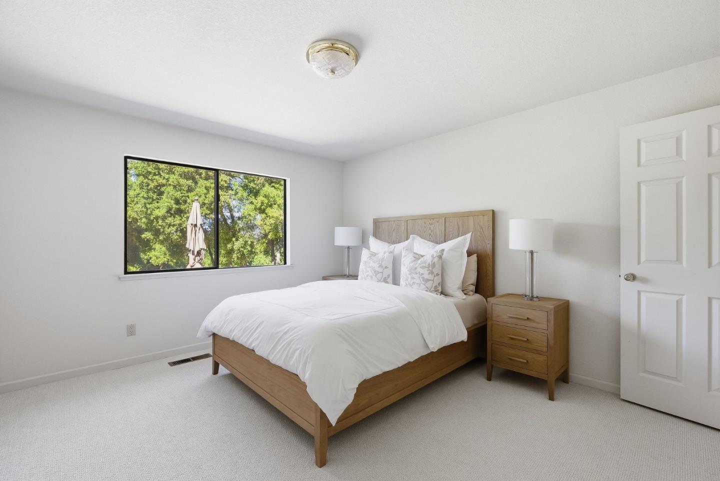 Detail Gallery Image 35 of 63 For 12390 Gigli Ct, Los Altos Hills,  CA 94022 - 5 Beds | 3/1 Baths