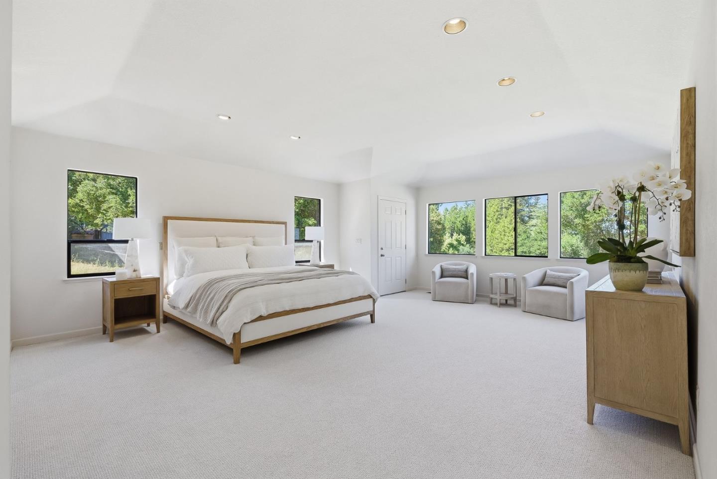 Detail Gallery Image 36 of 63 For 12390 Gigli Ct, Los Altos Hills,  CA 94022 - 5 Beds | 3/1 Baths