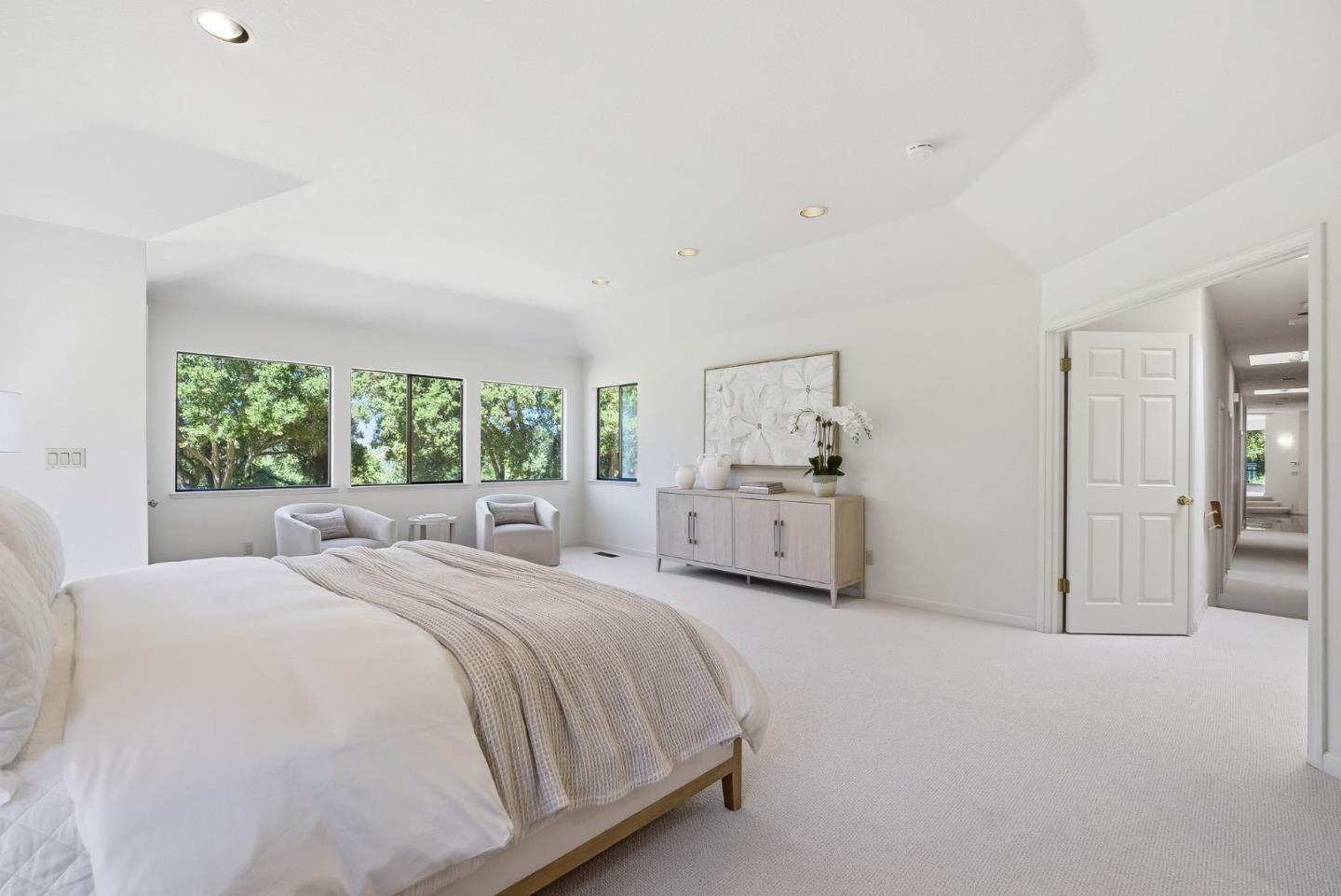 Detail Gallery Image 37 of 63 For 12390 Gigli Ct, Los Altos Hills,  CA 94022 - 5 Beds | 3/1 Baths