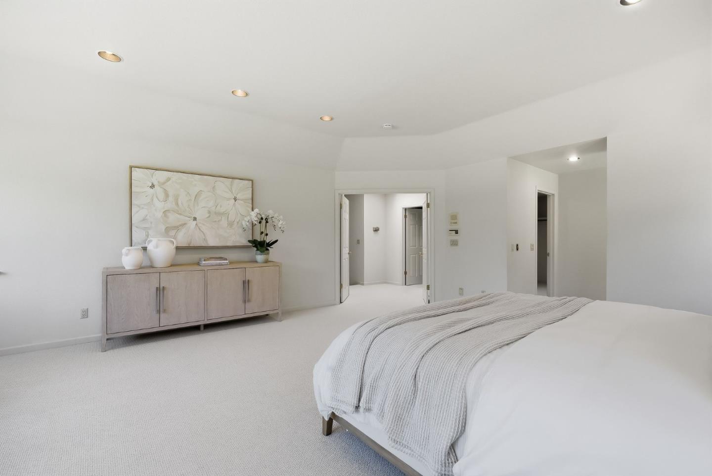 Detail Gallery Image 38 of 63 For 12390 Gigli Ct, Los Altos Hills,  CA 94022 - 5 Beds | 3/1 Baths