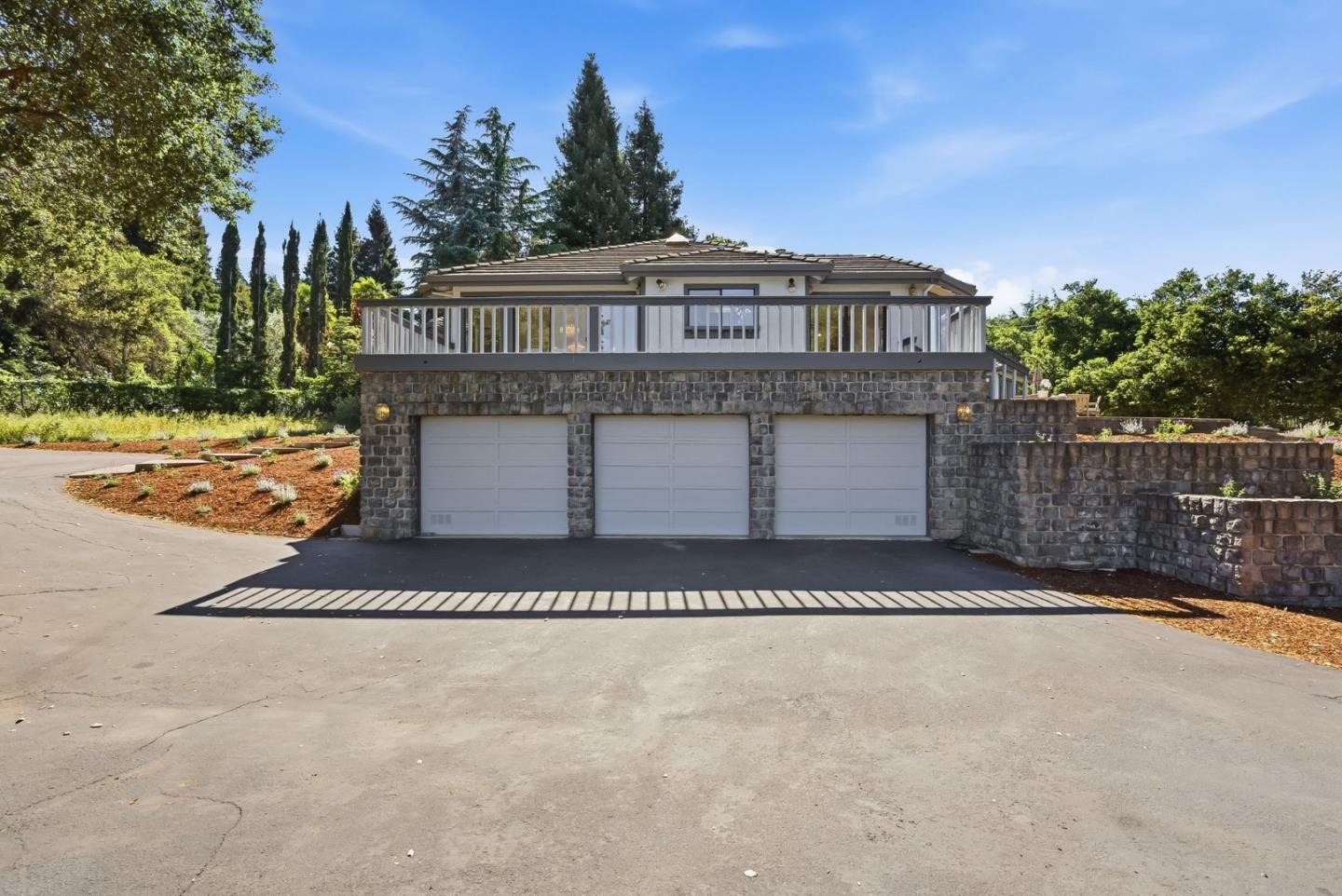 Detail Gallery Image 47 of 63 For 12390 Gigli Ct, Los Altos Hills,  CA 94022 - 5 Beds | 3/1 Baths