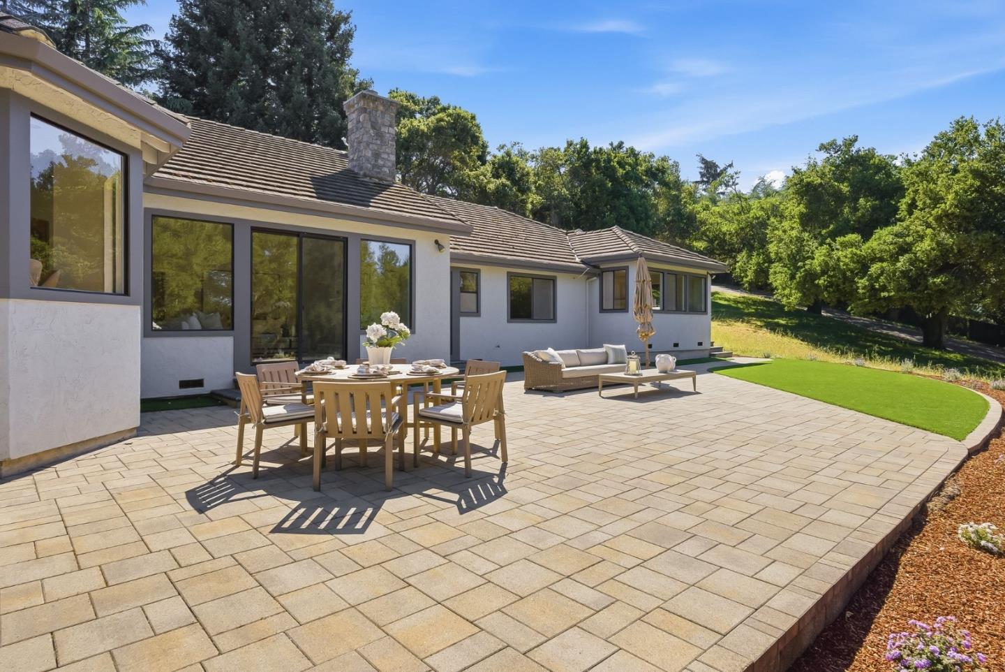 Detail Gallery Image 50 of 63 For 12390 Gigli Ct, Los Altos Hills,  CA 94022 - 5 Beds | 3/1 Baths