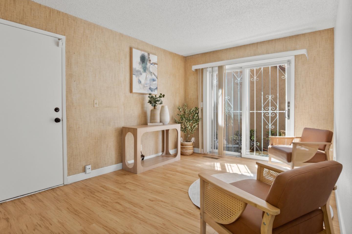 Detail Gallery Image 16 of 24 For 350 Otono Ct, San Jose,  CA 95111 - 3 Beds | 2 Baths