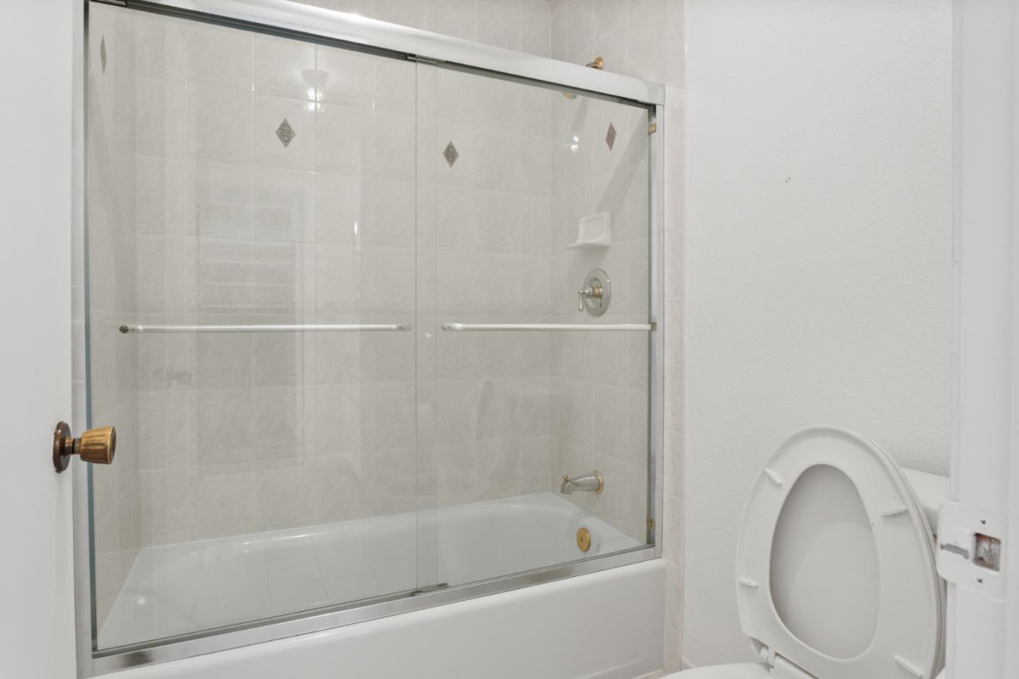 Detail Gallery Image 8 of 24 For 350 Otono Ct, San Jose,  CA 95111 - 3 Beds | 2 Baths