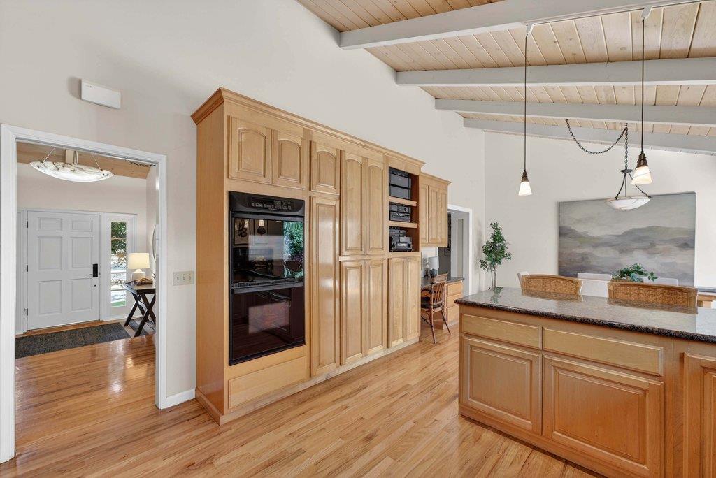 Detail Gallery Image 16 of 61 For 121 Greenbrier Dr, Aptos,  CA 95003 - 4 Beds | 2/1 Baths