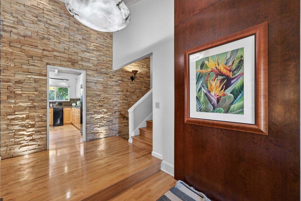 Detail Gallery Image 25 of 61 For 121 Greenbrier Dr, Aptos,  CA 95003 - 4 Beds | 2/1 Baths