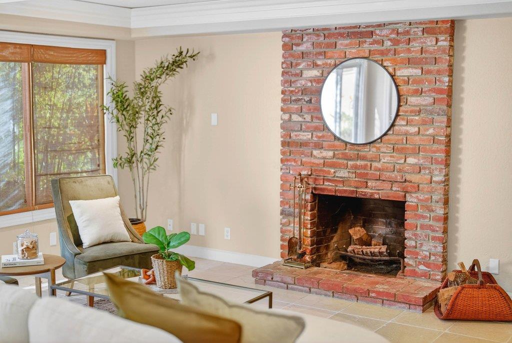 Detail Gallery Image 8 of 61 For 121 Greenbrier Dr, Aptos,  CA 95003 - 4 Beds | 2/1 Baths