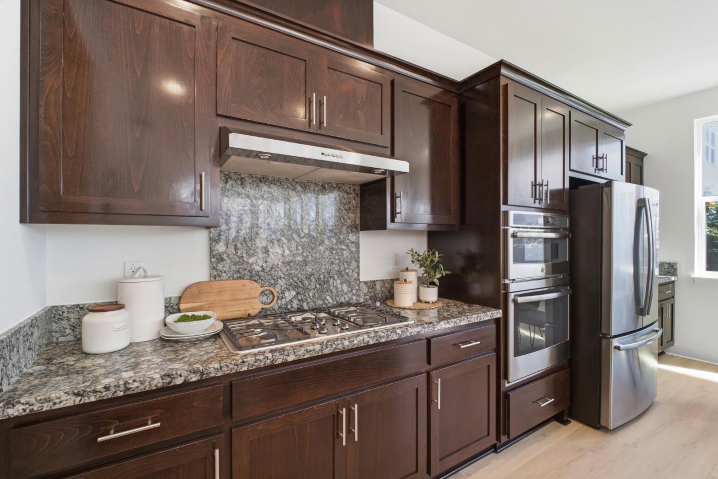 Detail Gallery Image 13 of 47 For 8420 Blue Anchor Way, Newark,  CA 94560 - 4 Beds | 3/1 Baths