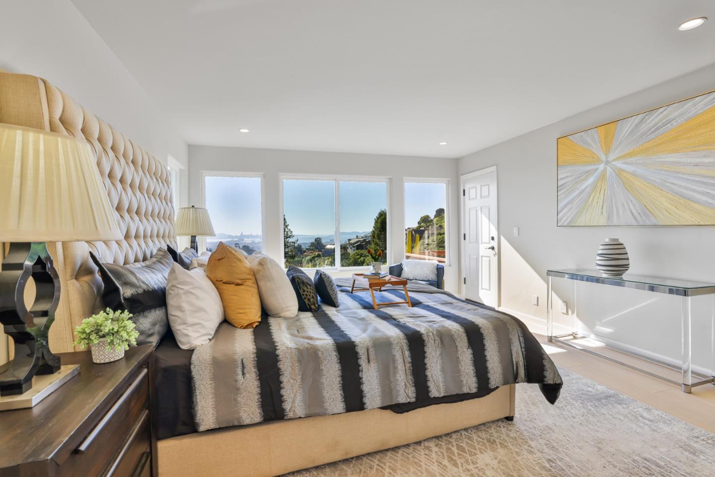 Detail Gallery Image 21 of 42 For 15 Serramar Drive, Oakland,  CA 94611 - 5 Beds | 3/1 Baths