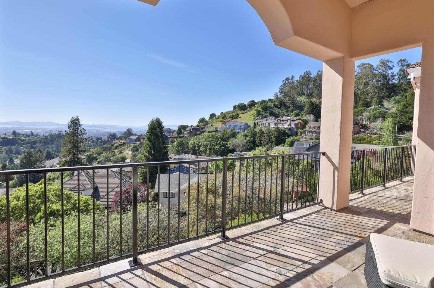 Detail Gallery Image 38 of 42 For 15 Serramar Drive, Oakland,  CA 94611 - 5 Beds | 3/1 Baths